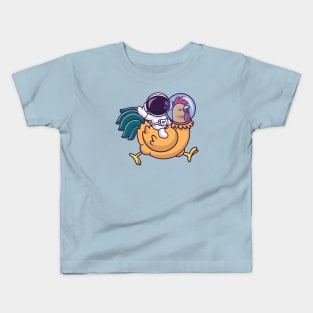 Cute Astronaut Riding Astronaut Chicken And Waving Hand Cartoon Kids T-Shirt